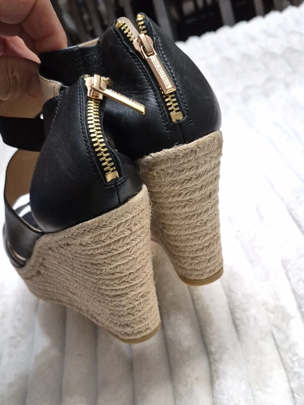 Karl Lagerfeld Paris Savoie Wedge Espadrille Sandals Women's Sz 8m